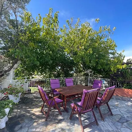 Evridiki - Walking Distance To *
