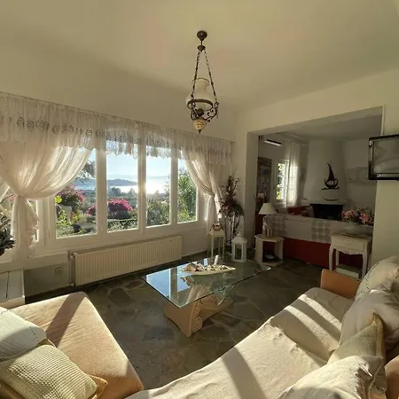Evridiki - Walking Distance To Villa *