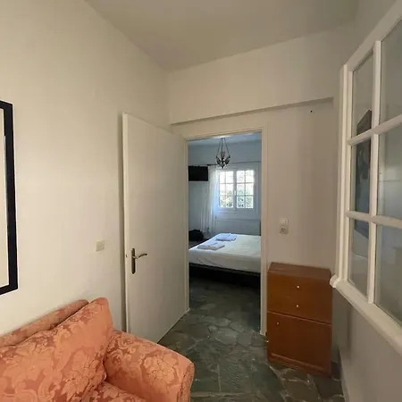 Evridiki - Walking Distance To Villa