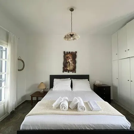 Villa Evridiki - Walking Distance To Porto Heli